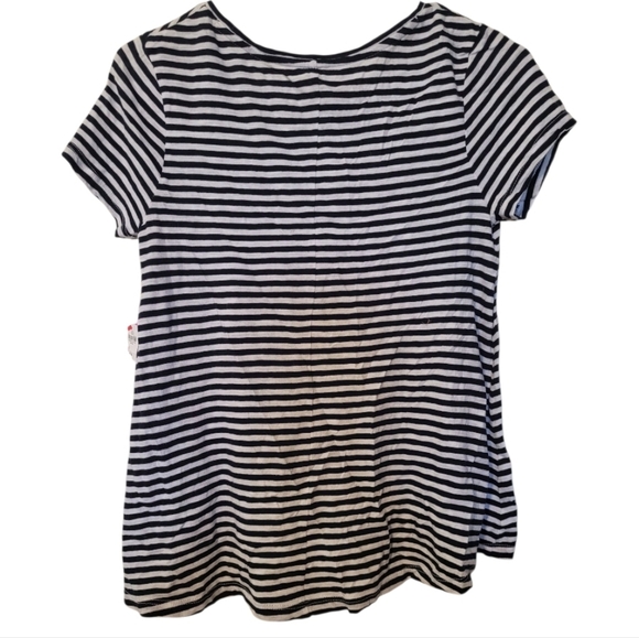Crown & Ivy Black And White Striped Pineapple Print Authentic Tee Petite PP - Picture 2 of 6